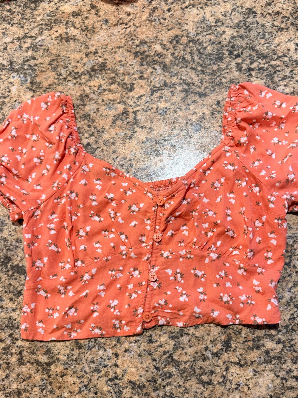 Hollister floral cropped shirt
